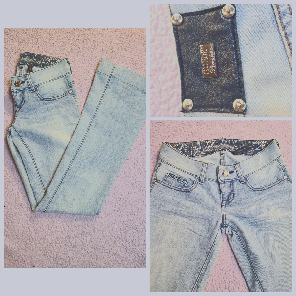 💖SALE 60% off💖 Guess Light WashFlare Jeans